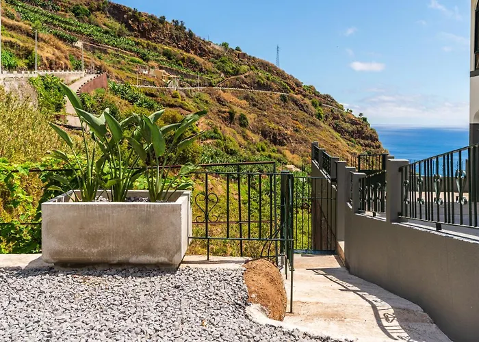 Modern Tropical Hideaway By Lovelystay Ponta do Sol (Madeira)